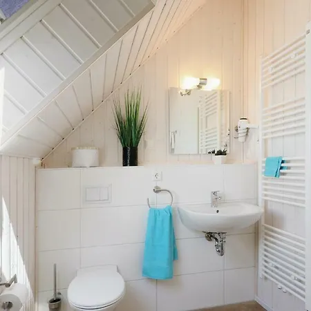 Nice In Ostseeresort With Wifi Holiday home Olpenitz
